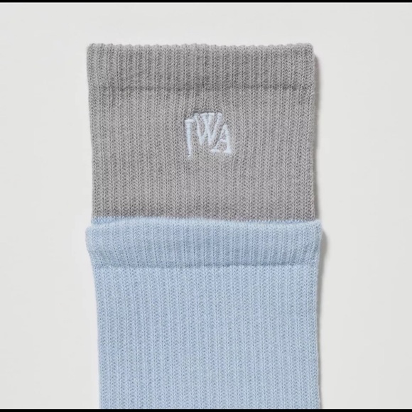 UNIQLO x JW ANDERSON Layered Socks Light Blue Gray Unisex 27-29cm Shoe Size 8-11 - Picture 3 of 5